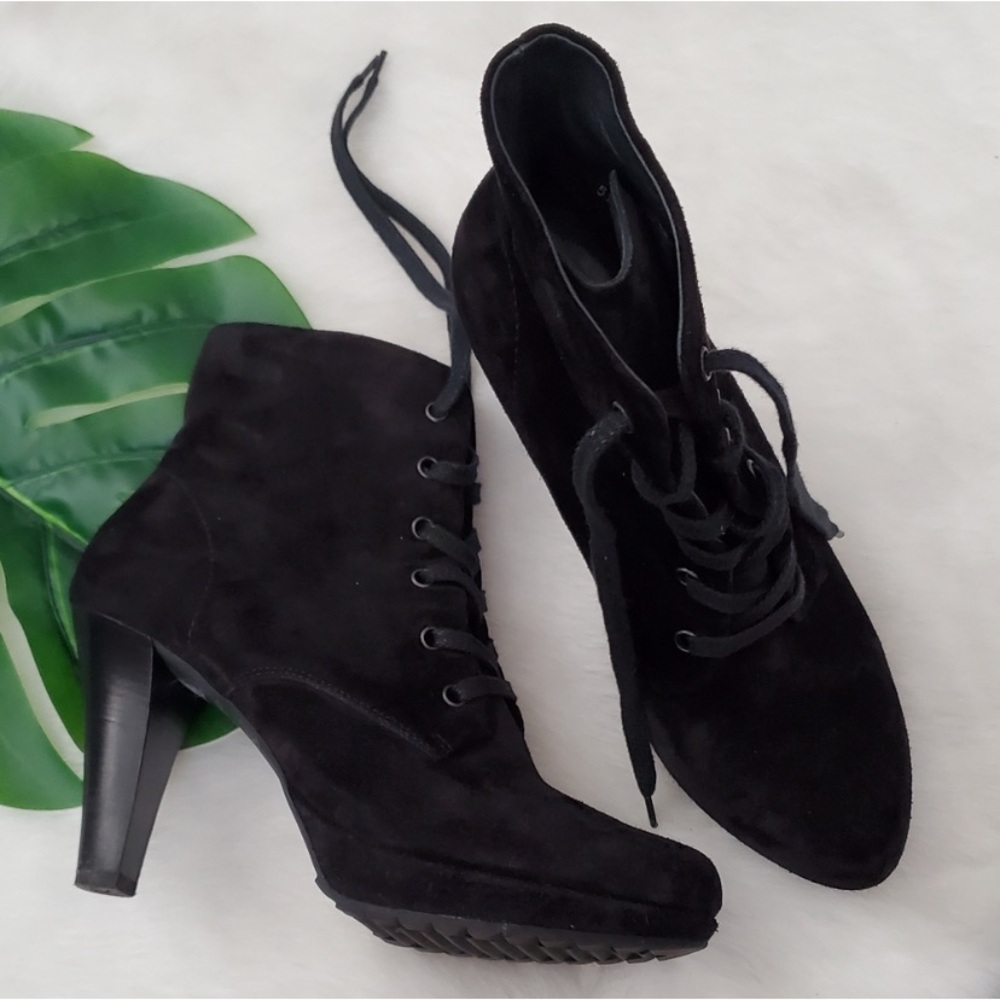 Paul Green Black Suede Heeled Boots with Lace-Up Design